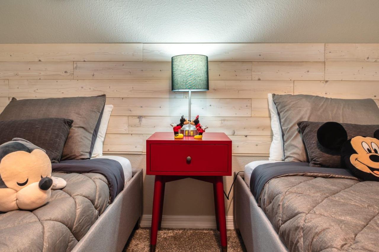 Modern Apartment With Mickey Themed Bedroom Kissimmee Exteriör bild